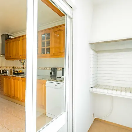 Best Houses 10: Centrally Located Style Apt