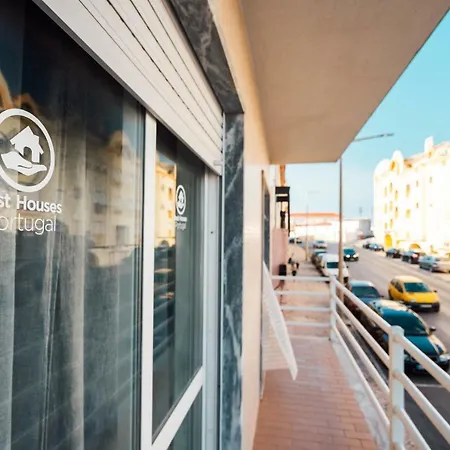 Best Houses 10: Centrally Located Style Apt Apartment Peniche